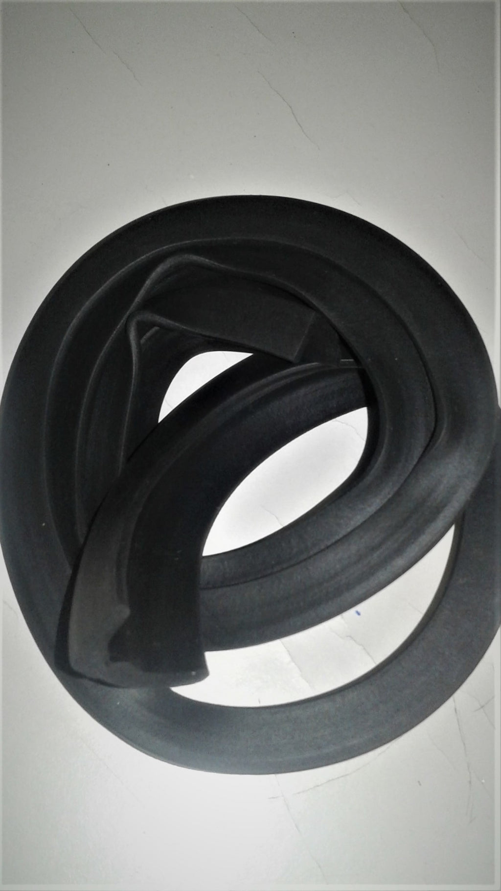 Foam rubber strip under the roof located above the rear window [L1180] Citroën ID/DS