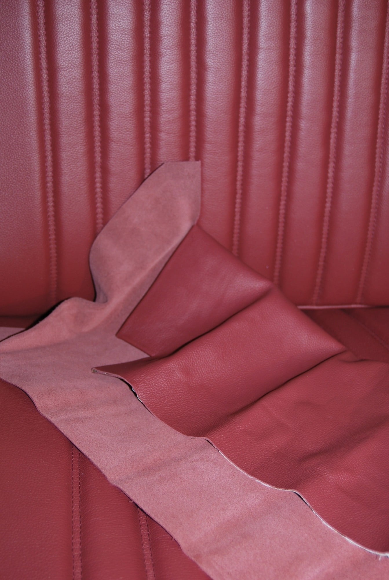 Front seat cover red leather for foam back Citroën ID/DS