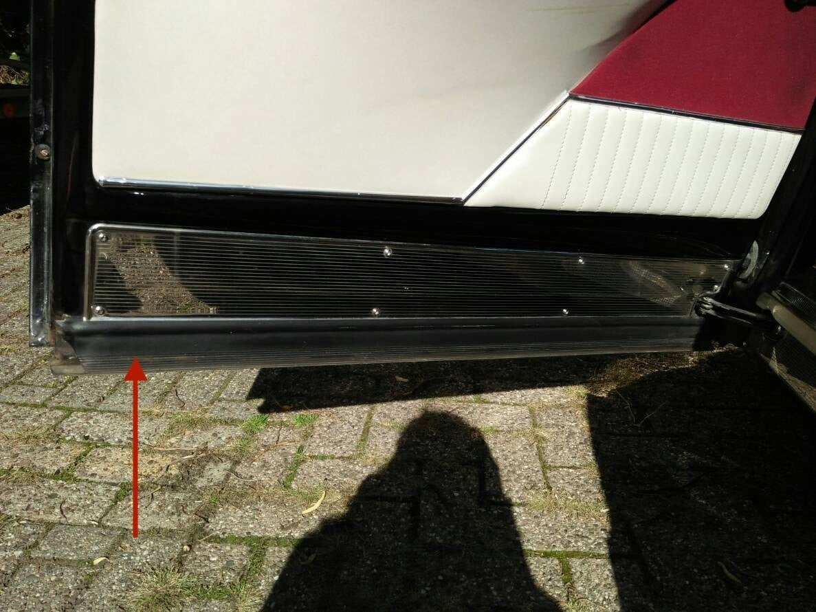 Horizontal front door rubber inside Citroën ID/DS