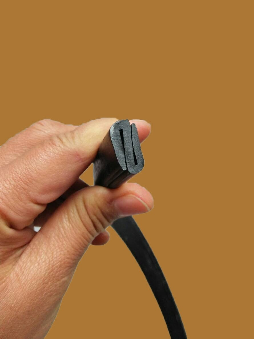 Z-shaped rubber strip (3800) Citroën ID/DS