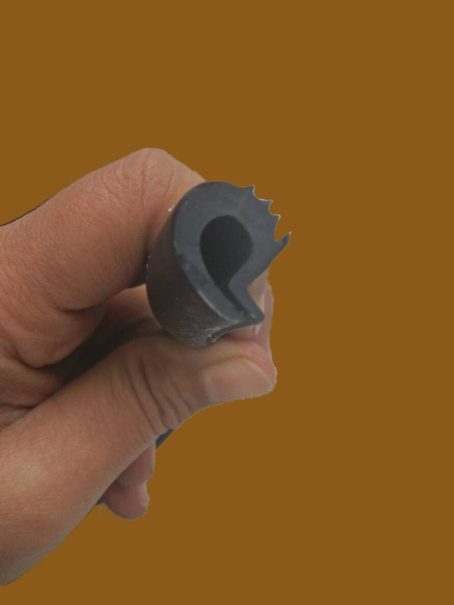 Rubber strip for screwed-on roof (L 4360) Berline Citroën ID/DS