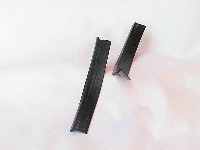 Rubber strip set on closing panel of front fender Citroën ID/DS