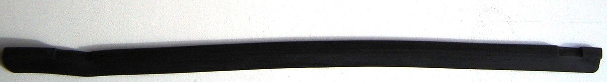 Rubber between front L fender and bumper from 69 Citroën ID/DS