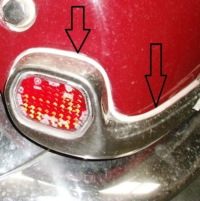 Plastic joint around the rear fender reflector (Pallas) (L 550) Citroën ID/DS