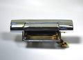 Door handle right outside on the left (top quality). The handles are identically constructed in front and rear.  There is a difference between left and right.Suitable for Citroen DS, starting from year of construction 1972. Price per piece.  These handles
