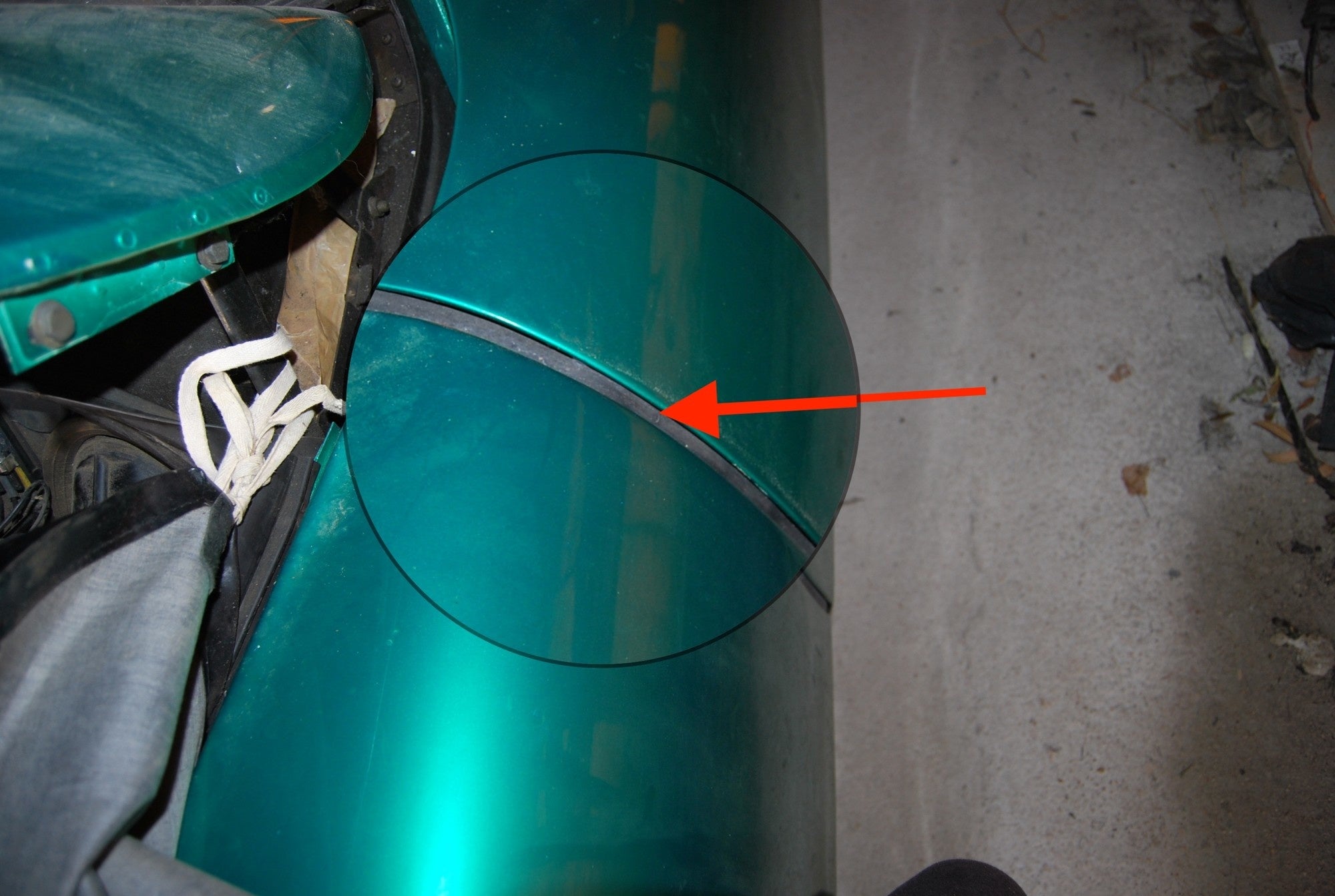 Rubber [1] (with metal rod) for doors and rear fender (L 700) Citroën ID/DS