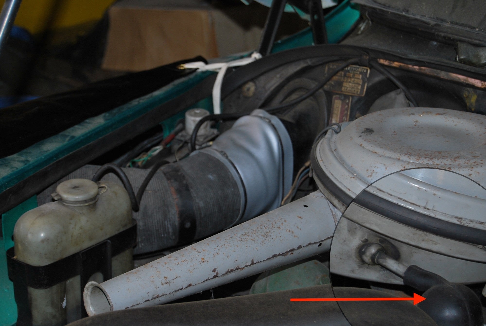 Rubber that connects the air filter to the cylinder head cover Citroën ID/DS