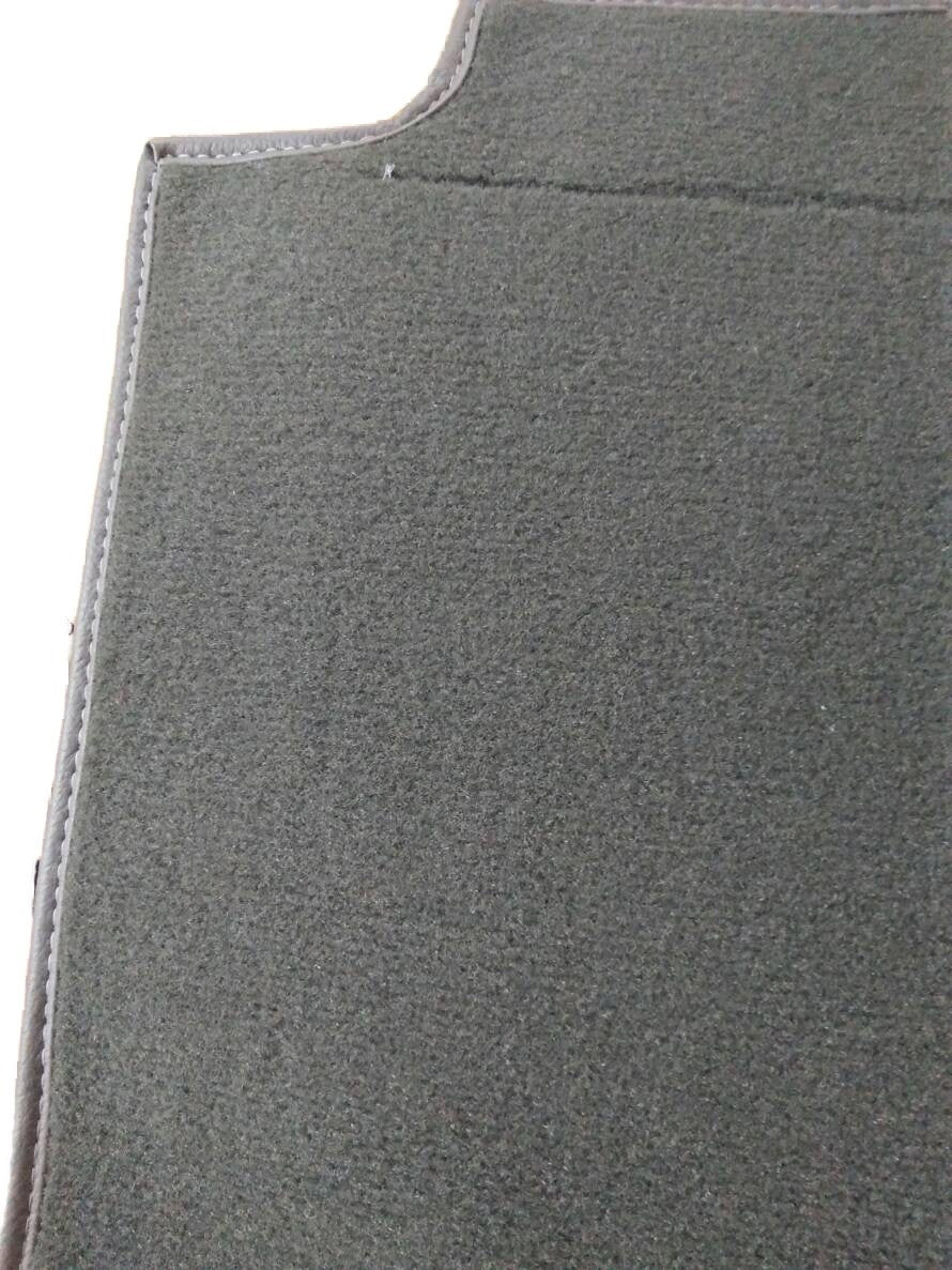 Carpet piece grey fastened to back of front seat Citroën SM