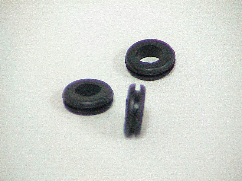 Rubber ring for passing through wiring in front fender Citroën