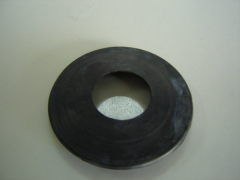Rubber ring (black) through which passes the gasoline filling tube Citroën