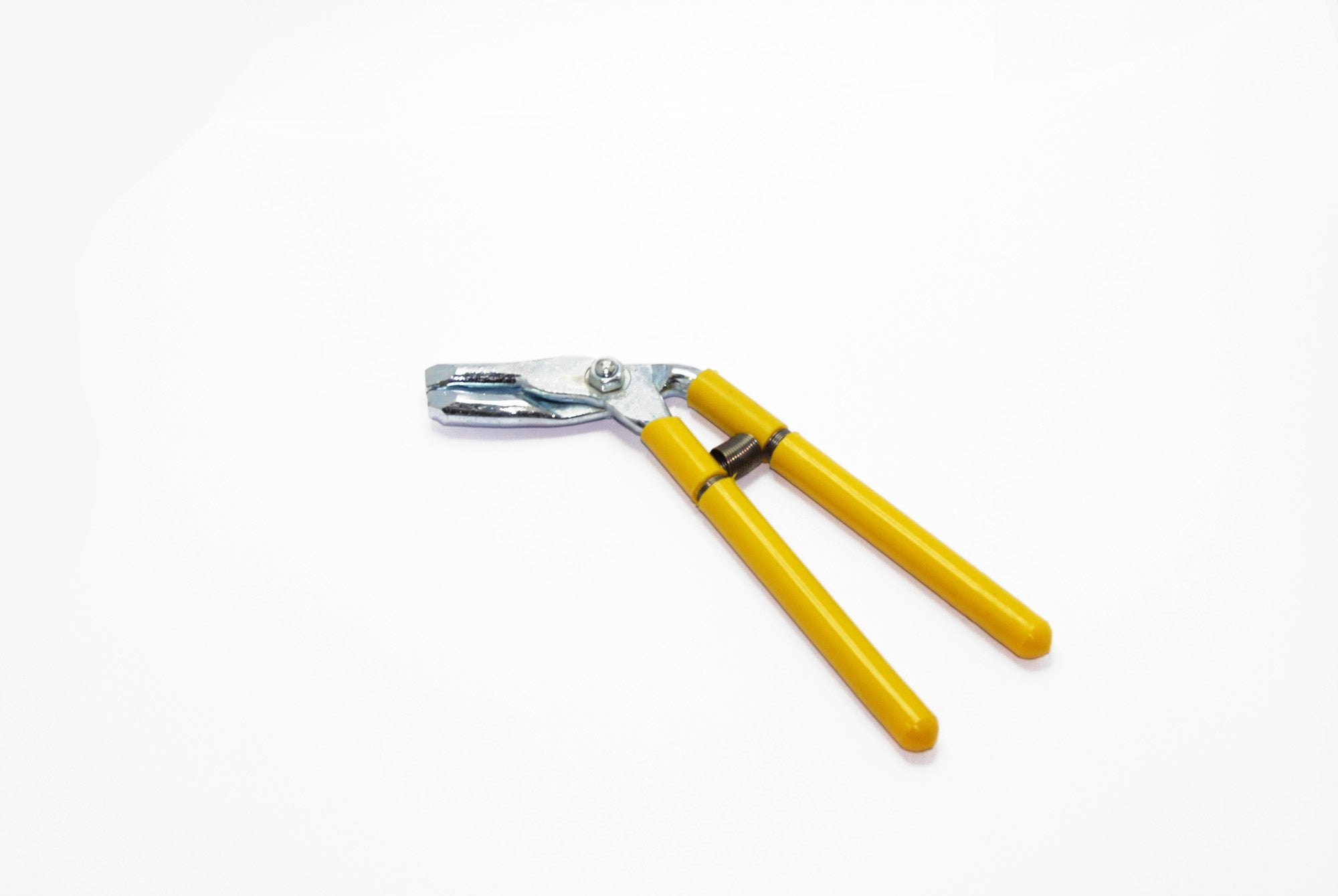 Hog ring pliers to mount seat covers