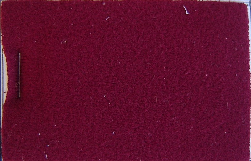 Roter Stoff (Preis pro Meter Breite +/- 150 M)