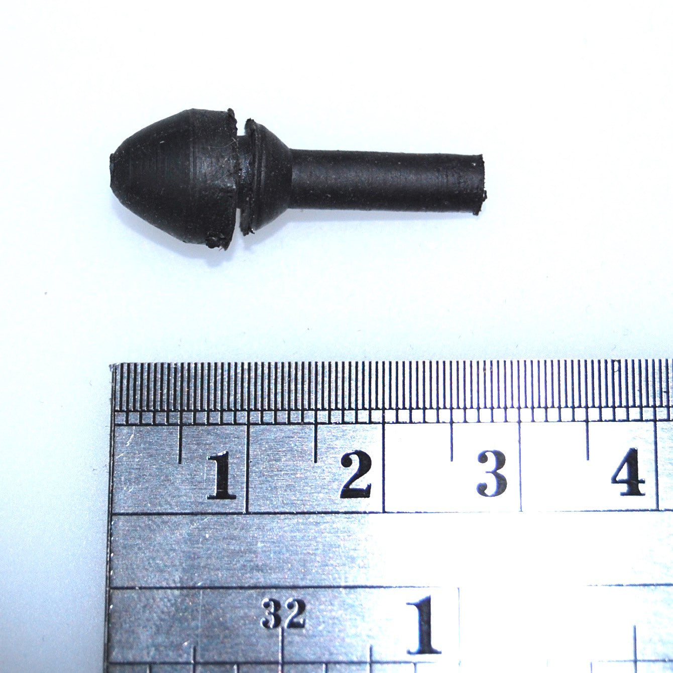 Rubber buffer height 8 mm diameter hole 5 mm
