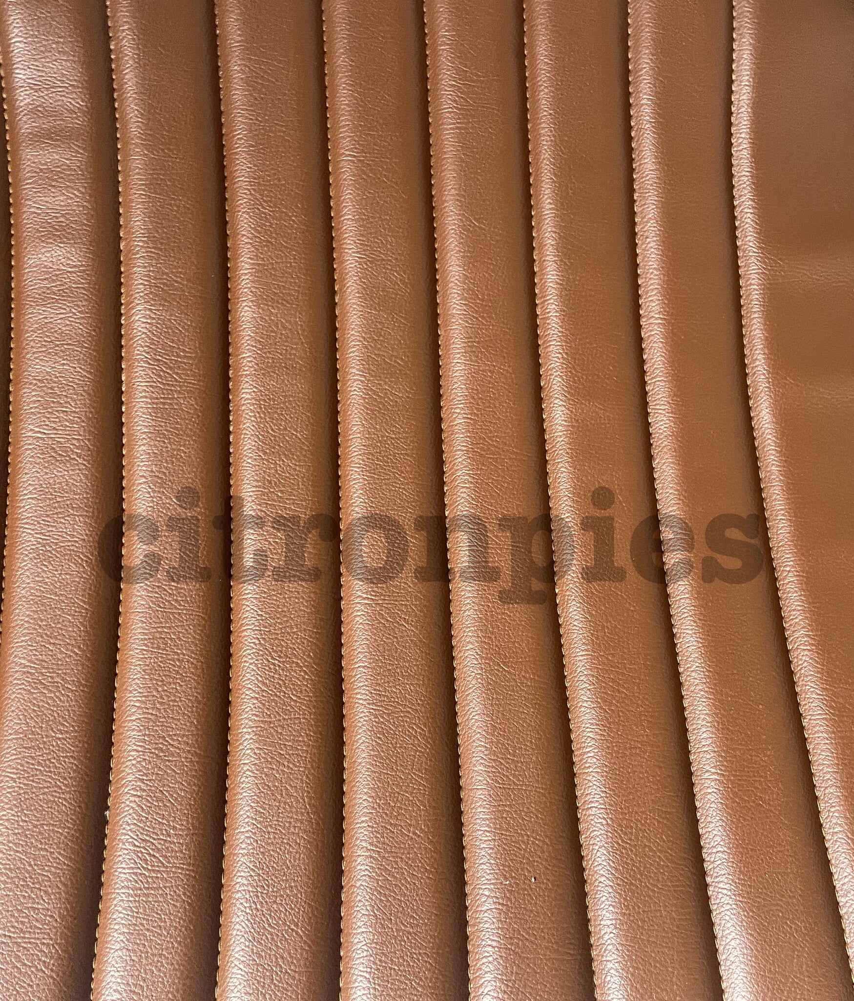 Original seat cover set for front seat in brown leatherette 3 rd model (as of Sept 1970) Citroën HY