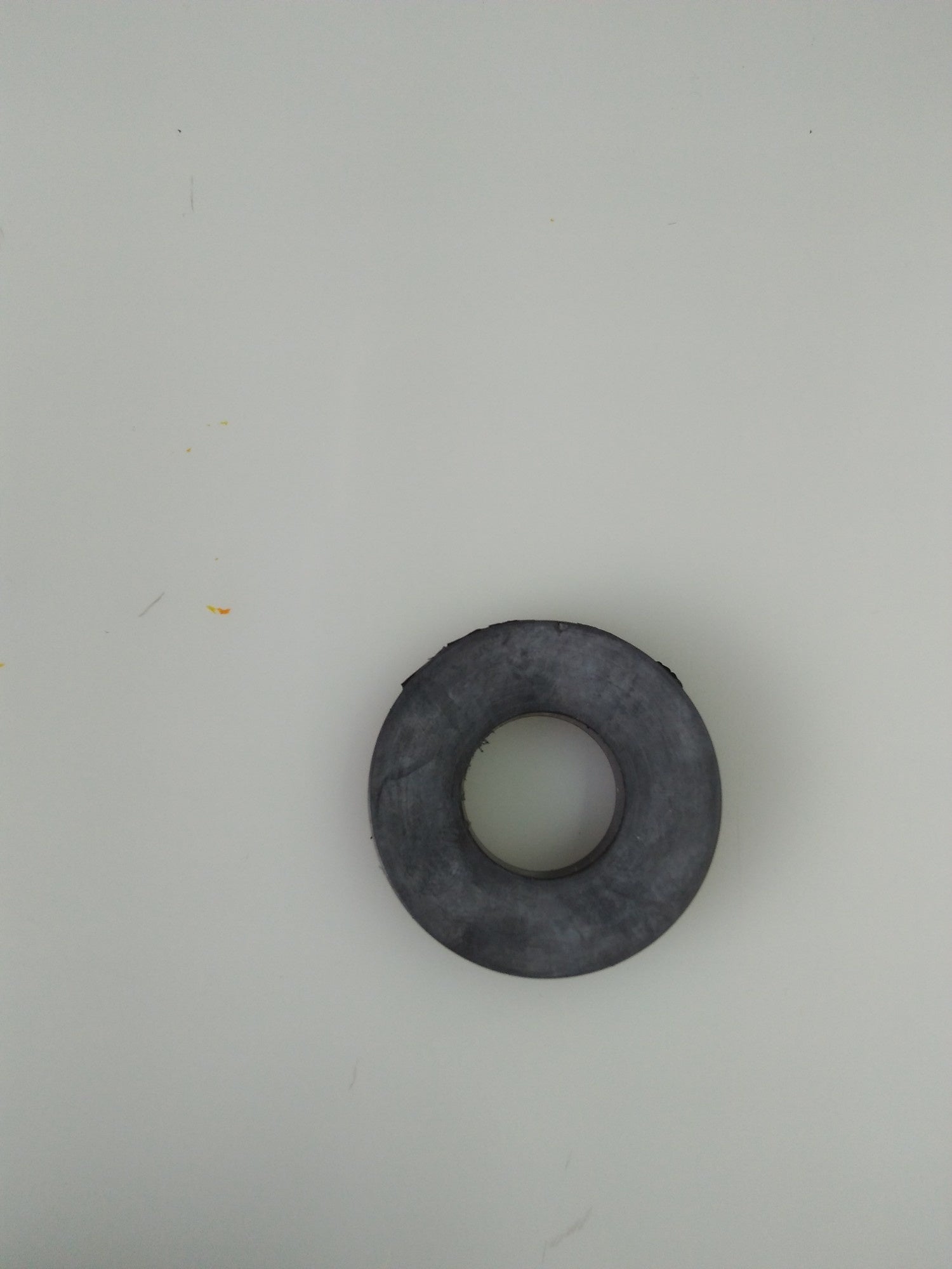 Rubber ring around LHM/LHS hose where hose passes Tie-rod of radiator Citroën ID/DS