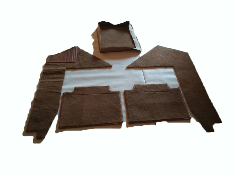 Complete set of carpet mat pieces brown Citroën SM
